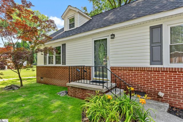 3104 Edwards Road, Taylors, SC 29687