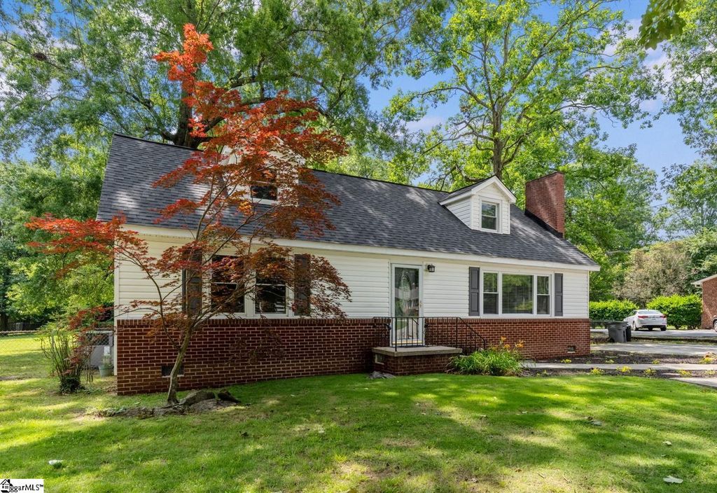 3104 Edwards Road, Taylors, SC 29687