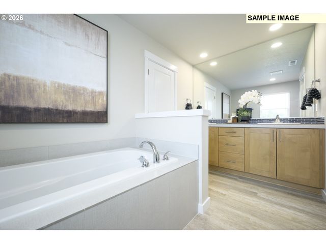 1225 S 32nd Ave, Cornelius, OR 97113