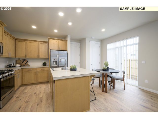 1225 S 32nd Ave, Cornelius, OR 97113