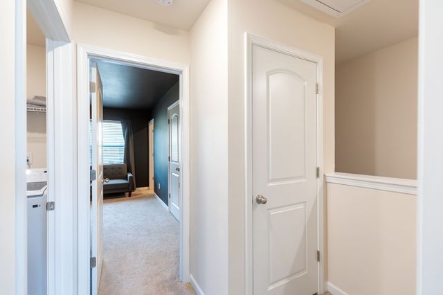 8110 Logan Dr, La Vergne, TN 37086