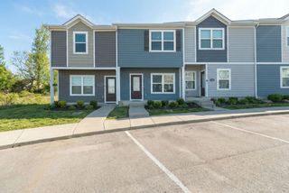 8110 Logan Dr, La Vergne, TN 37086