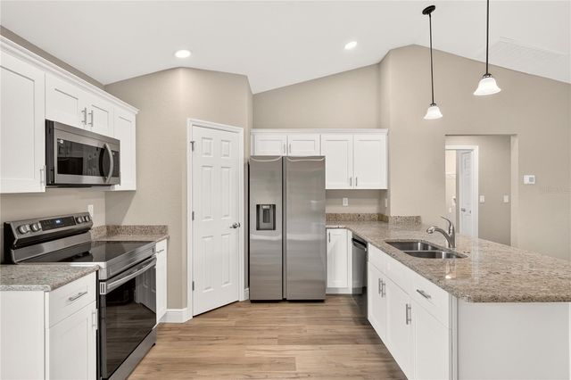 19802 SW MARINE BOULEVARD, Dunnellon, FL 34431