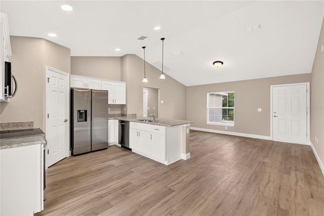 19802 SW MARINE BOULEVARD, Dunnellon, FL 34431