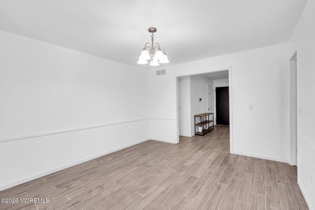 36 Woodland Road, Bayville, NJ 08721