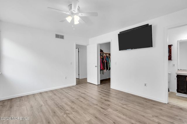 36 Woodland Road, Bayville, NJ 08721