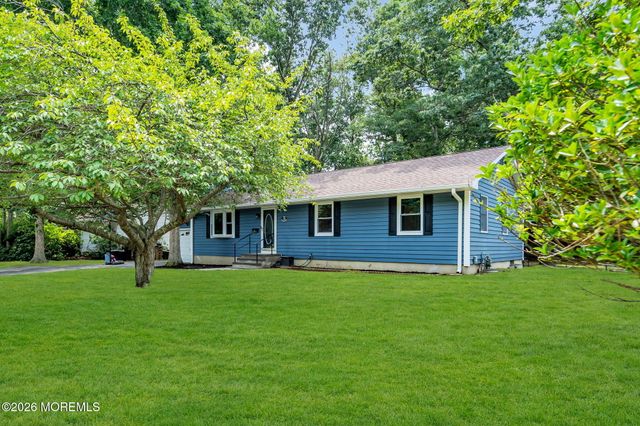 36 Woodland Road, Bayville, NJ 08721