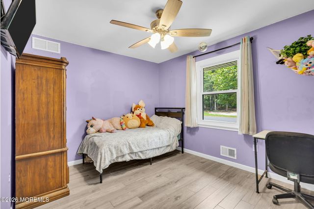 36 Woodland Road, Bayville, NJ 08721
