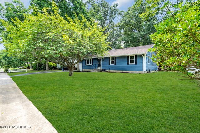 36 Woodland Road, Bayville, NJ 08721