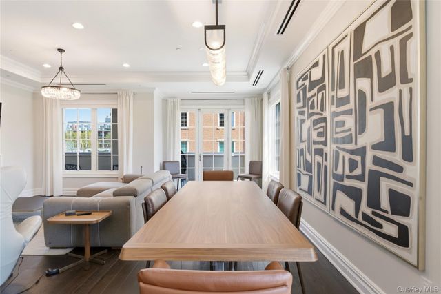 5000 Royal Court 5014, North Hills, NY 11040