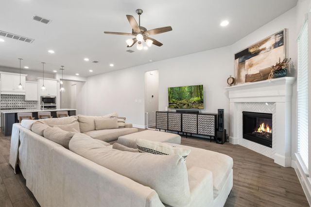 228 W Netleaf Court, Montgomery, TX 77316
