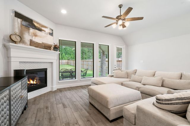 228 W Netleaf Court, Montgomery, TX 77316