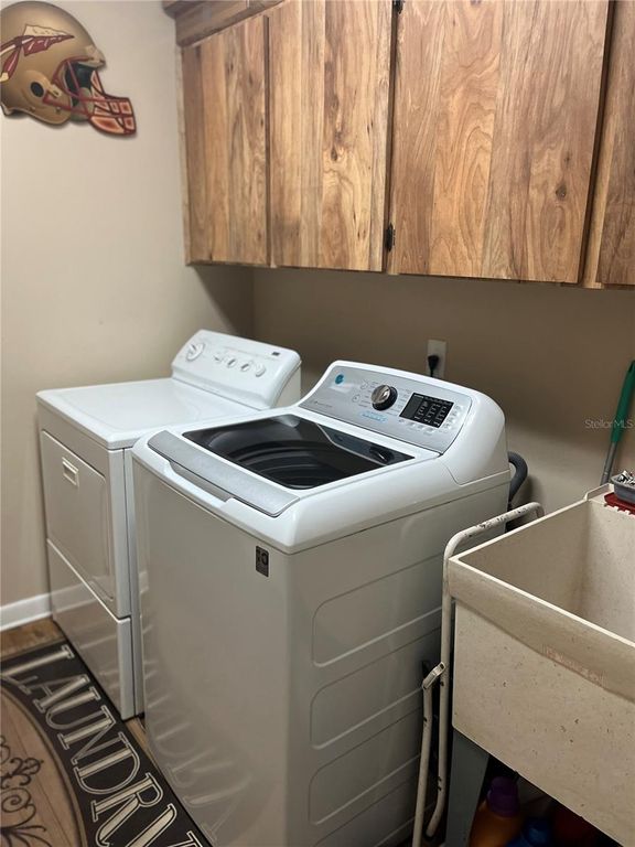 Image 21 of property listing at 202 E 127TH AVENUE, Tampa, FL 33612