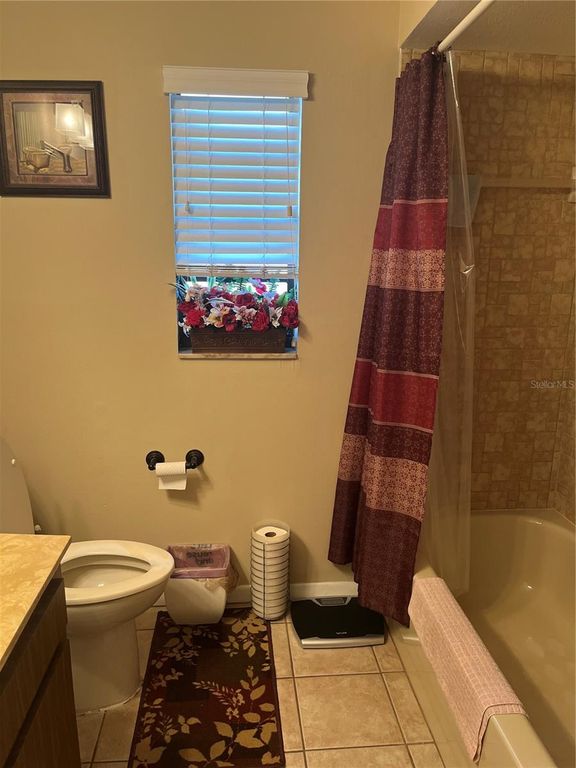 Image 22 of property listing at 202 E 127TH AVENUE, Tampa, FL 33612