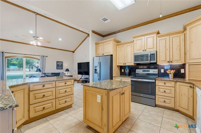 3427 W Amity Road, Salado, TX 76571