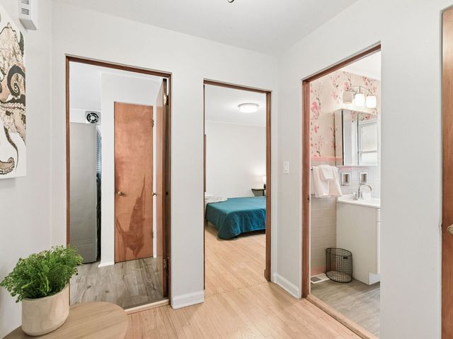 3232 N Nottingham Avenue, Chicago, IL 60634