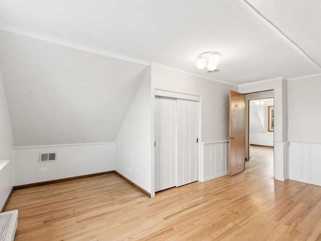 3232 N Nottingham Avenue, Chicago, IL 60634
