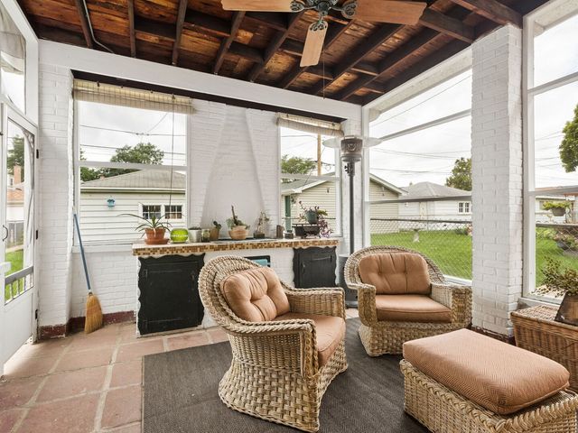 3232 N Nottingham Avenue, Chicago, IL 60634