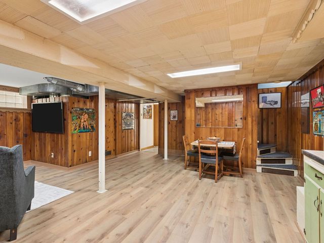 3232 N Nottingham Avenue, Chicago, IL 60634