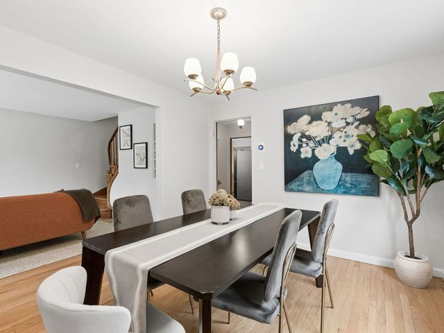 3232 N Nottingham Avenue, Chicago, IL 60634