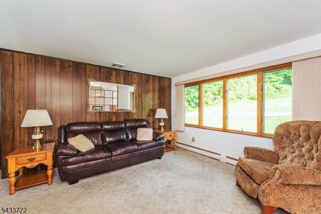 103 Mountain Rd, Hardyston Twp., NJ 07419
