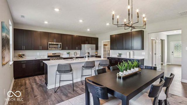 131 Ames Drive, Whiteland, IN 46184