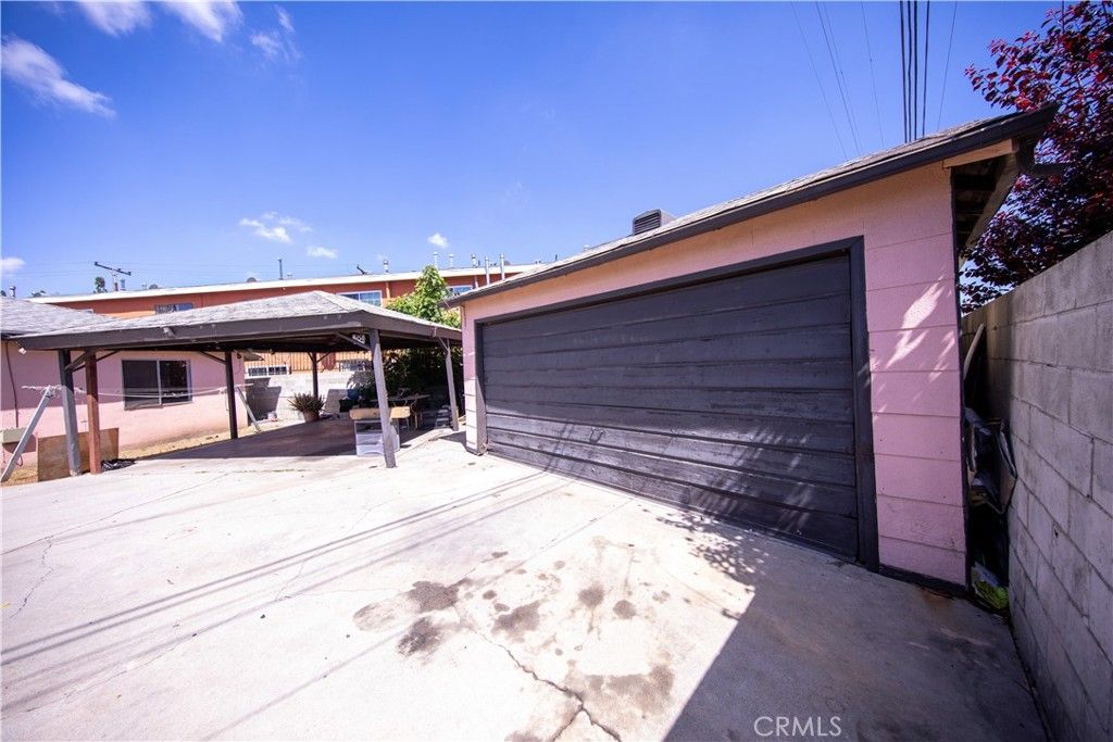 Image 10 of property listing at 8022 Felix, Bell Gardens, CA 90201