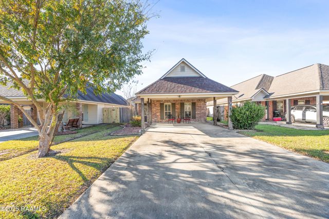 111 Acacia Lane, Abbeville, LA 70510