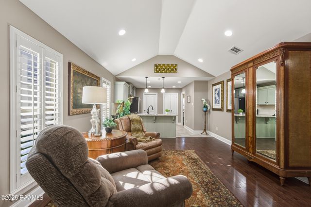 111 Acacia Lane, Abbeville, LA 70510