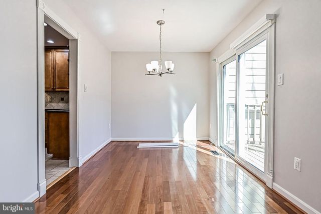 9929 HEMLOCK WOODS LN, Burke, VA 22015