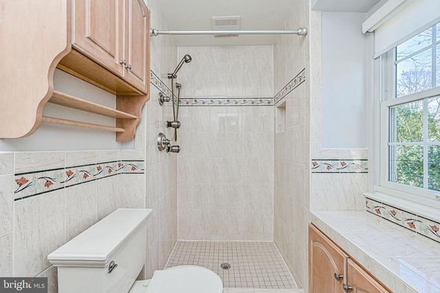 9929 HEMLOCK WOODS LN, Burke, VA 22015