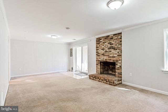 9929 HEMLOCK WOODS LN, Burke, VA 22015
