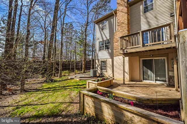 9929 HEMLOCK WOODS LN, Burke, VA 22015