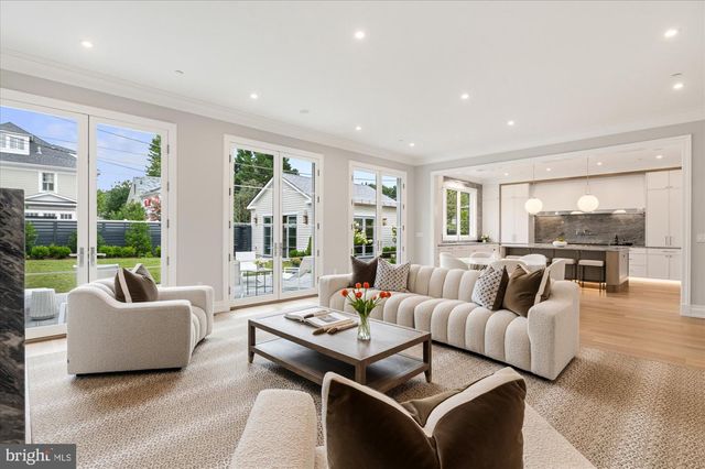 5427 POTOMAC AVE NW, Washington, DC 20016