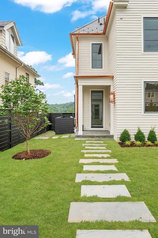 5427 POTOMAC AVE NW, Washington, DC 20016