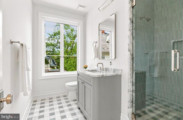 5427 POTOMAC AVE NW, Washington, DC 20016
