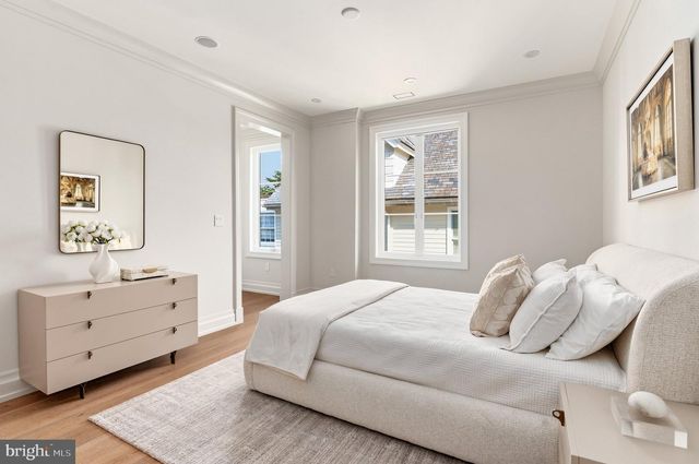 5427 POTOMAC AVE NW, Washington, DC 20016