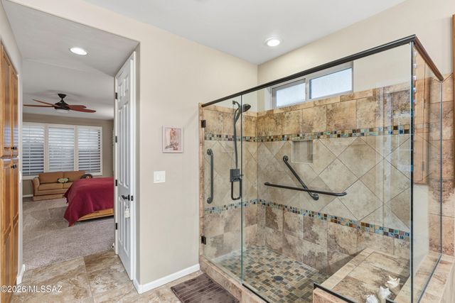 2304 E Madera Plateau Drive, Green Valley, AZ 85614
