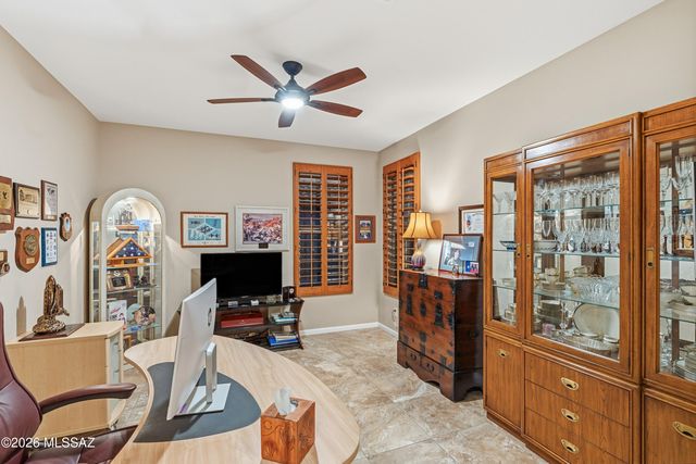 2304 E Madera Plateau Drive, Green Valley, AZ 85614