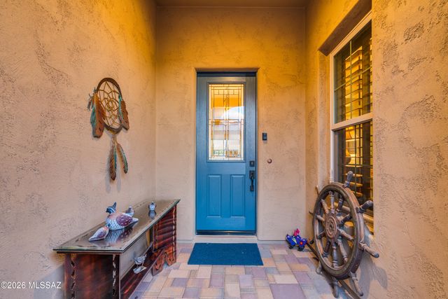 2304 E Madera Plateau Drive, Green Valley, AZ 85614