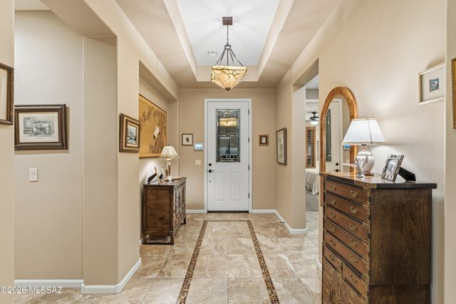 2304 E Madera Plateau Drive, Green Valley, AZ 85614