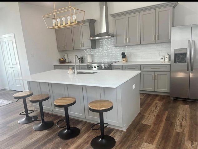 207 Edgewood Street B, Houston, TX 77011