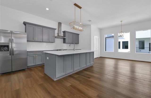 207 Edgewood Street B, Houston, TX 77011