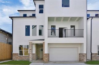 207 Edgewood Street B, Houston, TX 77011