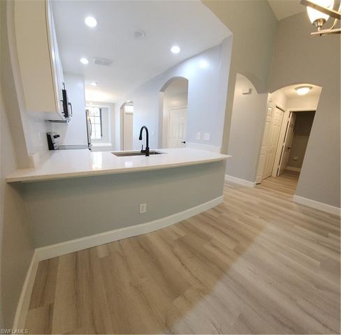 7745 Woodbrook CIR # 3703, Naples, FL 34104