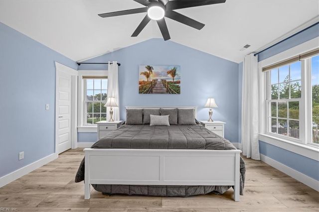 1817 Chloe LN, Virginia Beach, VA 23456