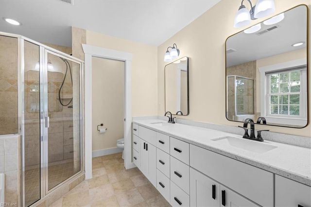 1817 Chloe LN, Virginia Beach, VA 23456