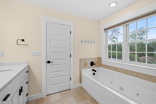 1817 Chloe LN, Virginia Beach, VA 23456