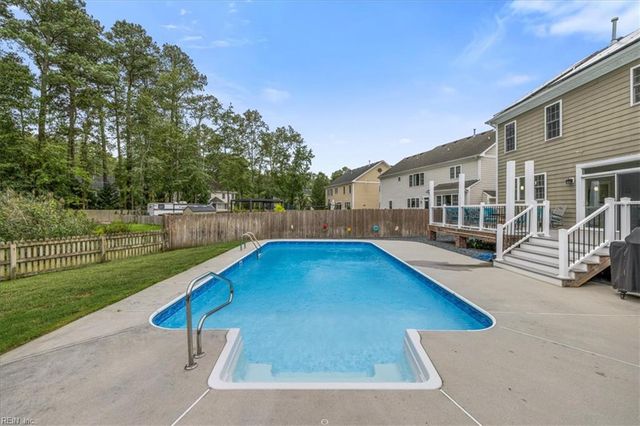 1817 Chloe LN, Virginia Beach, VA 23456