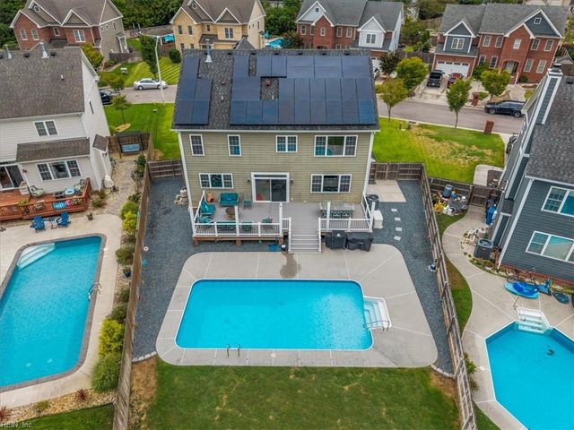1817 Chloe LN, Virginia Beach, VA 23456